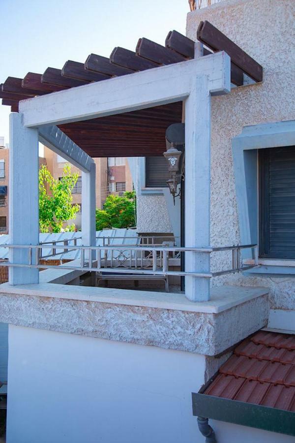 Efroni Apartment